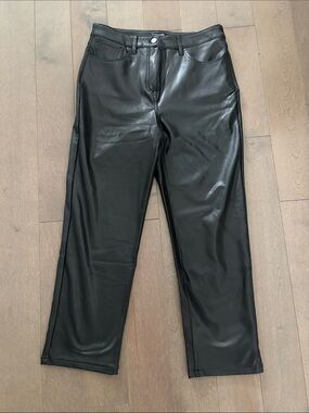 Men's Jeans Subcategory Identification
